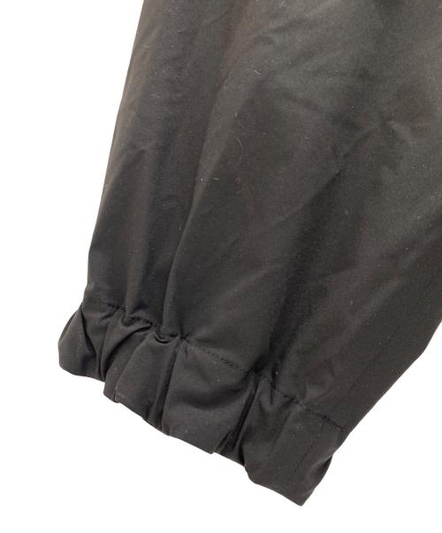 s'yte（サイト）s'yte (サイト) ブラックソロテックスプルオーバーブルゾン ブラック サイズ:Freeの古着・服飾アイテム