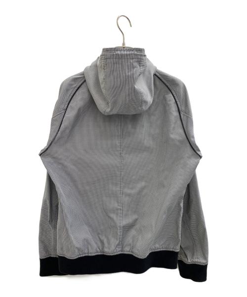 BURBERRY BLACK LABEL（バーバリーブラックレーベル）BURBERRY BLACK LABEL (バーバリーブラックレーベル) フーデッドジャケット グレー サイズ:Lの古着・服飾アイテム