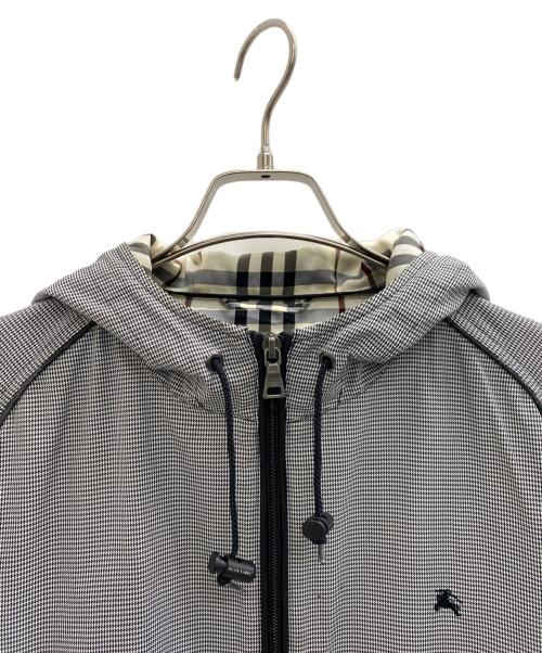 BURBERRY BLACK LABEL（バーバリーブラックレーベル）BURBERRY BLACK LABEL (バーバリーブラックレーベル) フーデッドジャケット グレー サイズ:Lの古着・服飾アイテム