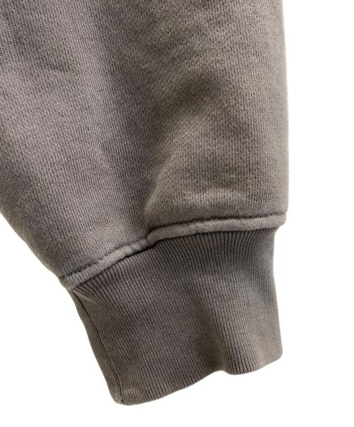 AMIRI（アミリ）AMIRI (アミリ) AVENUE MONTAIGNE SWEAT P/O グレー サイズ:Mの古着・服飾アイテム