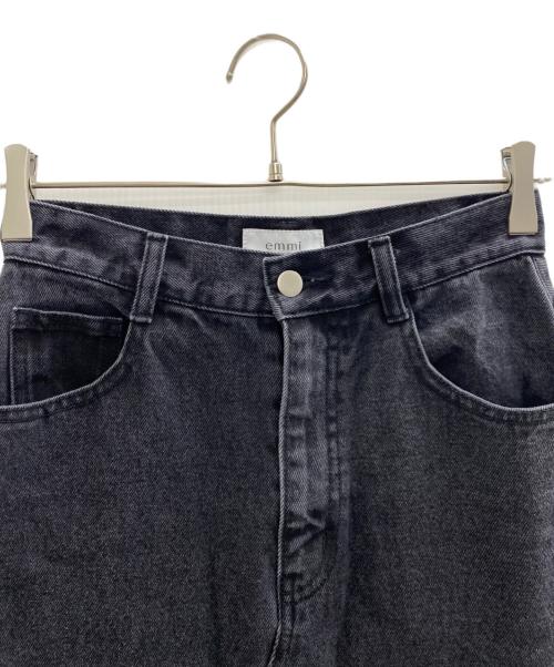 emmi atelier（エミアトリエ）emmi atelier (エミアトリエ) ブラックデニムスカート ブラックの古着・服飾アイテム
