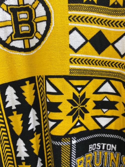 BOSTON BRUINS（ボストン・ブルーインズ）BOSTON BRUINS (ボストン・ブルーインズ) 厚手ニット ブラック×イエロー サイズ:XXLの古着・服飾アイテム