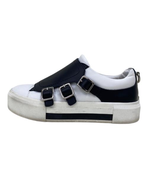 ALEXANDER McQUEEN（アレキサンダーマックイーン）ALEXANDER McQUEEN (アレキサンダーマックイーン) スニーカー ホワイト×ブラック サイズ:24cmの古着・服飾アイテム