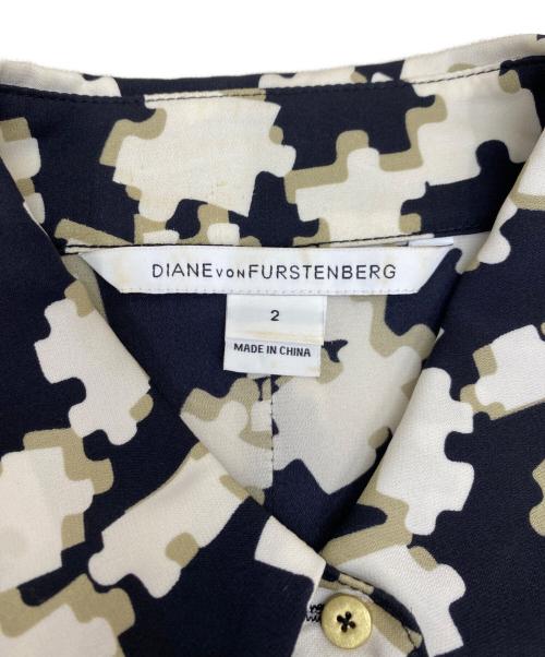 DIANE VON FURSTENBERG（ダイアンフォンファステンバーグ）DIANE VON FURSTENBERG (ダイアンフォンファステンバーグ) 長袖ブラウス ホワイト×ブラック サイズ:Mの古着・服飾アイテム