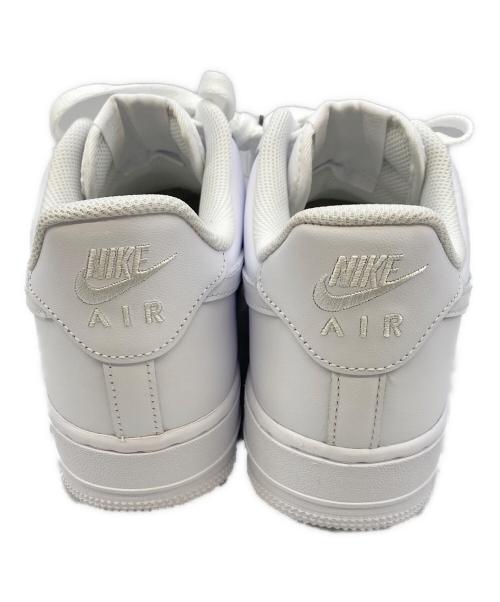 NIKE（ナイキ）NIKE (ナイキ) ローカットスニーカー ホワイト サイズ:27.5の古着・服飾アイテム