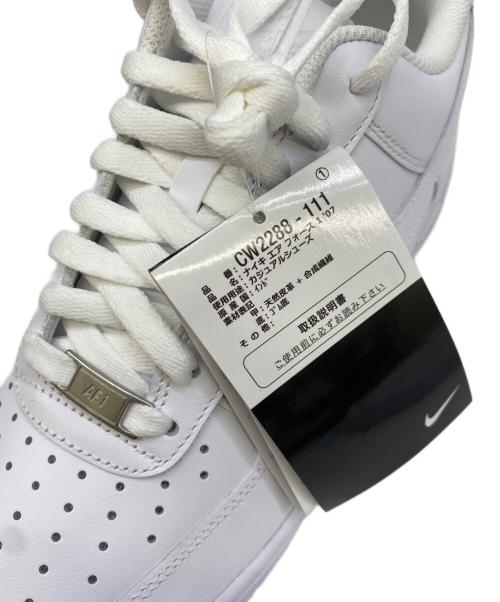 NIKE（ナイキ）NIKE (ナイキ) ローカットスニーカー ホワイト サイズ:27.5の古着・服飾アイテム