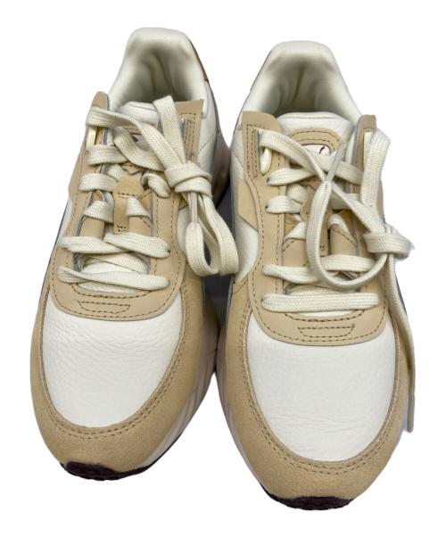 PUMA（プーマ）PUMA (プーマ) スニーカー ベージュ×ホワイト サイズ:23.5の古着・服飾アイテム