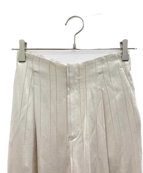Adam et Rope（アダム エ ロペ）Adam et Rope (アダム エ ロペ) ストライプサテンパンツ アイボリー サイズ:Free 未使用品の古着・服飾アイテム