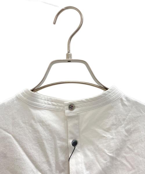 Adam et Rope（アダム エ ロペ）Adam et Rope (アダム エ ロペ) バックオープンバンドカラーワンピース ライトグレー サイズ:Free 未使用品の古着・服飾アイテム