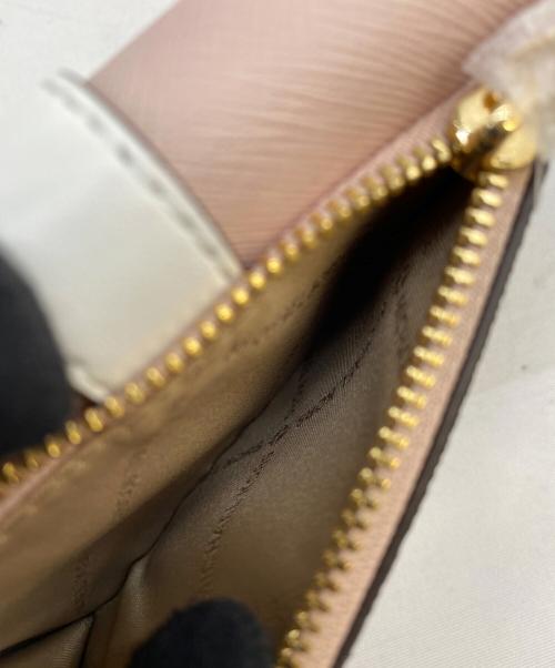MICHAEL KORS（マイケル・コース）MICHAEL KORS (マイケル・コース) 3つ折り財布 ピンクの古着・服飾アイテム