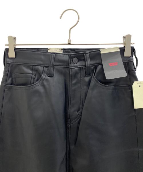 LEVI'S（リーバイス）LEVI'S (リーバイス) フェイクレザースカート ブラック サイズ:W61 未使用品の古着・服飾アイテム