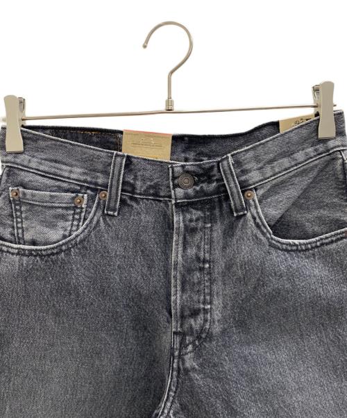 LEVI'S（リーバイス）LEVI'S (リーバイス) デニムパンツ ブラック サイズ:W28 未使用品の古着・服飾アイテム