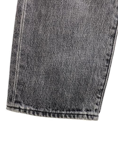 LEVI'S（リーバイス）LEVI'S (リーバイス) デニムパンツ ブラック サイズ:W28 未使用品の古着・服飾アイテム