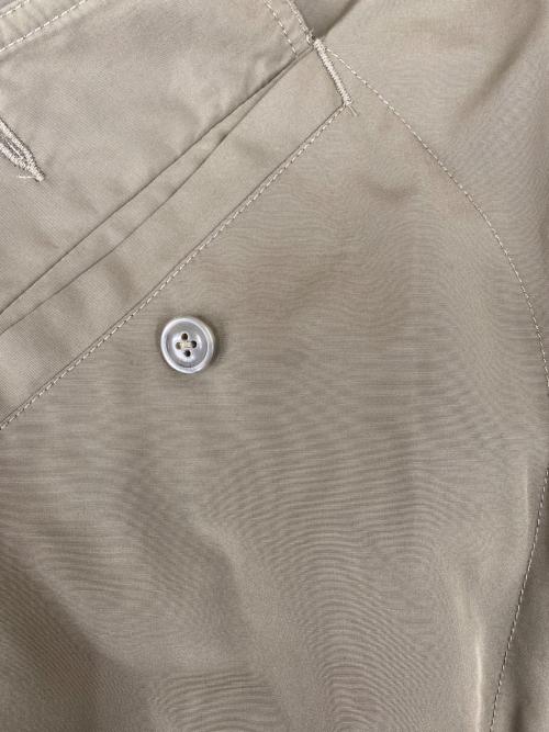 LEVI'S（リーバイス）LEVI'S (リーバイス) BRIGGS ショートパファージャケット カーキ サイズ:Sの古着・服飾アイテム