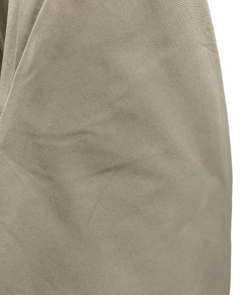 LEVI'S（リーバイス）LEVI'S (リーバイス) BRIGGS ショートパファージャケット カーキ サイズ:Sの古着・服飾アイテム