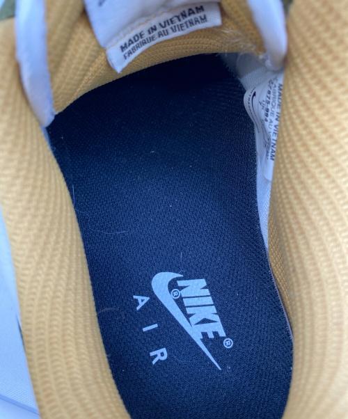 NIKE（ナイキ）NIKE (ナイキ) スニーカー ホワイト×グリーン サイズ:26の古着・服飾アイテム