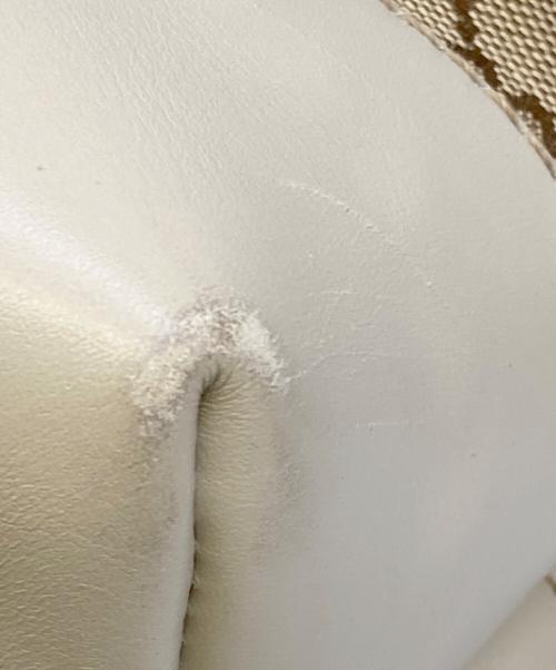 GUCCI（グッチ）GUCCI (グッチ) ハートビット ベージュの古着・服飾アイテム