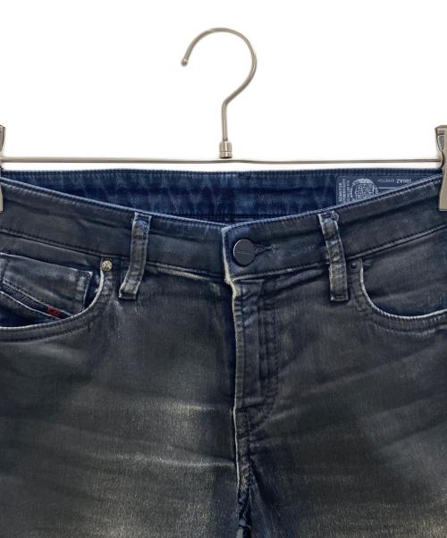 DIESEL（ディーゼル）DIESEL (ディーゼル) コーディングスキニーデニムパンツ ネイビー サイズ:W27の古着・服飾アイテム