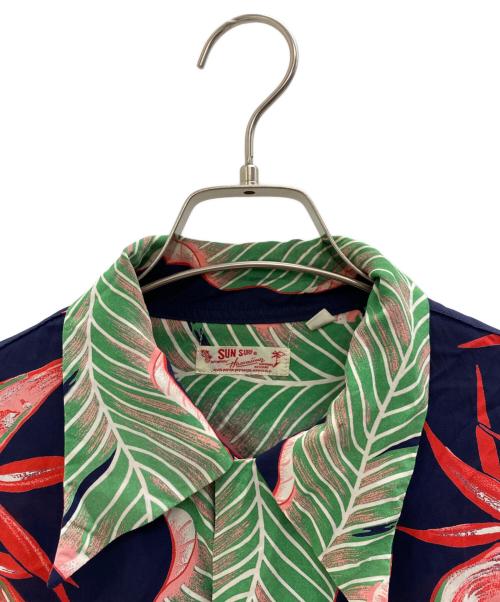 Sun Surf（サンサーフ）Sun Surf (サンサーフ) アロハシャツ ネイビー×レッド サイズ:Mの古着・服飾アイテム