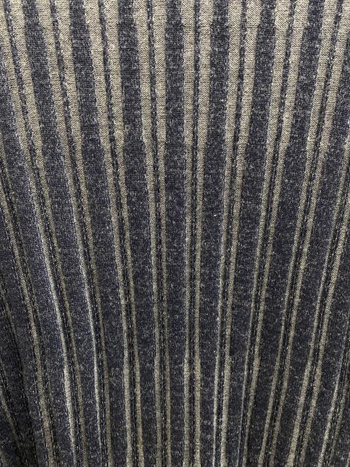 ARMANI COLLEZIONI（アルマーニ コレツィオーニ）ARMANI COLLEZIONI (アルマーニ コレツィオーニ) タートルネックストライプセーター ネイビー サイズ:48の古着・服飾アイテム