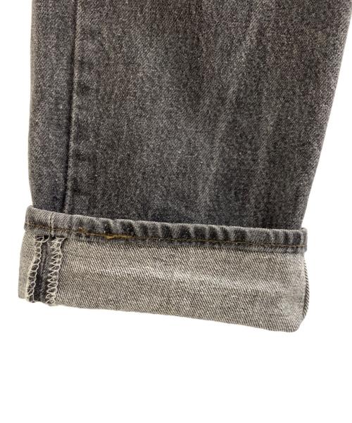 LEVI'S（リーバイス）LEVI'S (リーバイス) デニムパンツ グレー サイズ:W30の古着・服飾アイテム