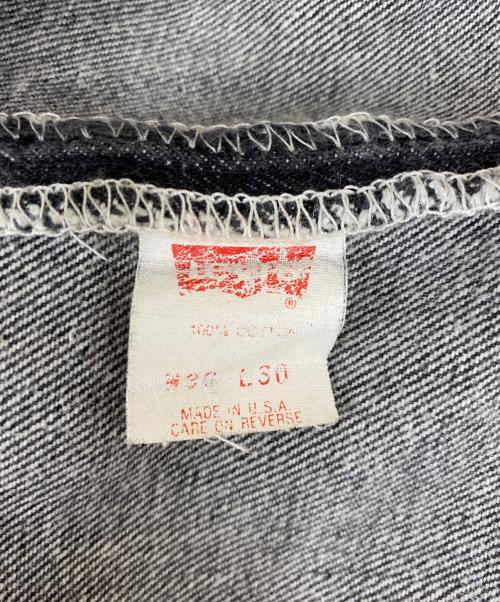 LEVI'S（リーバイス）LEVI'S (リーバイス) デニムパンツ グレー サイズ:W30の古着・服飾アイテム