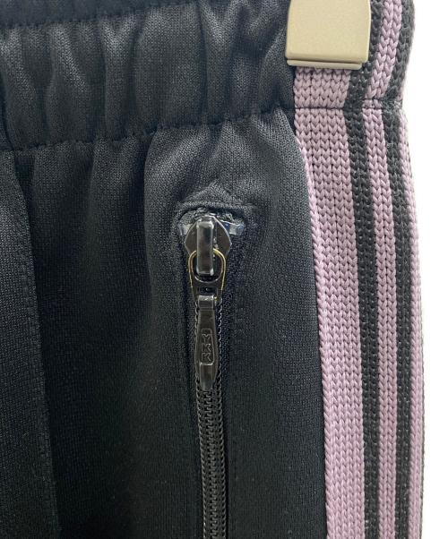 Needles（ニードルズ）Needles (ニードルズ) 17AW Track Pant Poly Smooth ブラック×パープル サイズ:Sの古着・服飾アイテム