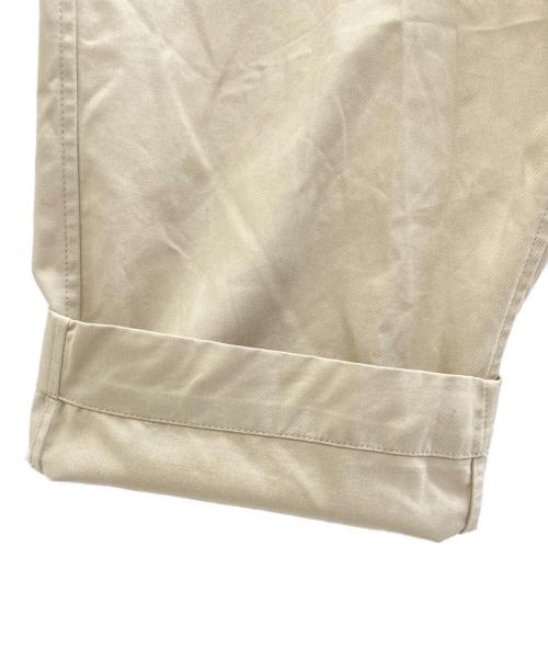 Maison Margiela（メゾンマルジェラ）Maison Margiela (メゾンマルジェラ) サイドストラップ2タックパンツ ベージュ サイズ:44の古着・服飾アイテム