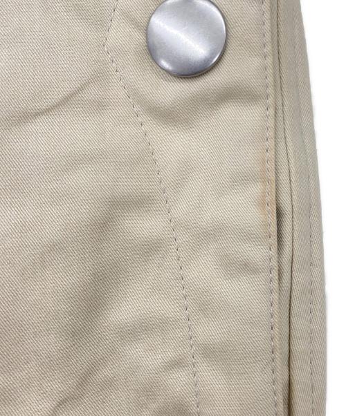 Maison Margiela（メゾンマルジェラ）Maison Margiela (メゾンマルジェラ) サイドストラップ2タックパンツ ベージュ サイズ:44の古着・服飾アイテム