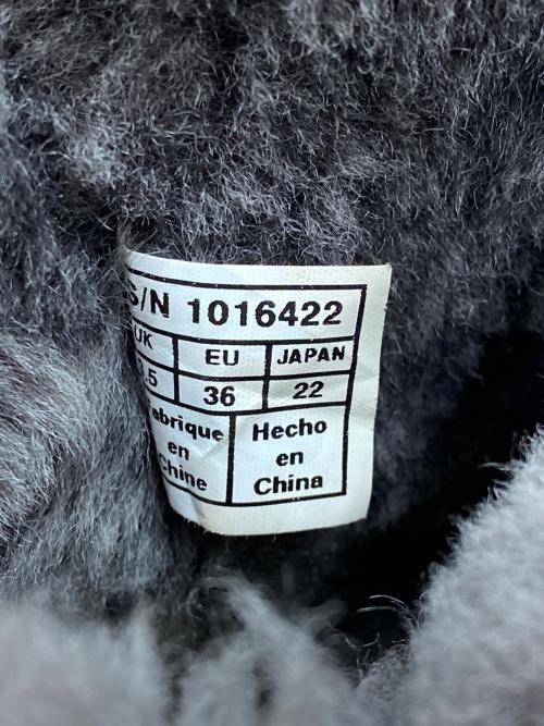 UGG（アグ）UGG (アグ) ムートンブーツ グレー サイズ:22cmの古着・服飾アイテム