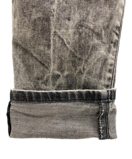 DIESEL（ディーゼル）DIESEL (ディーゼル) デニムパンツ グレー サイズ:30の古着・服飾アイテム