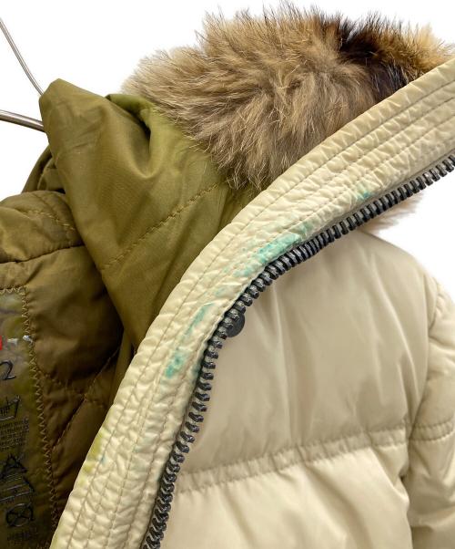PRADA SPORTS（プラダスポーツ）PRADA SPORTS (プラダスポーツ) ダウンジャケット ベージュ サイズ:40の古着・服飾アイテム