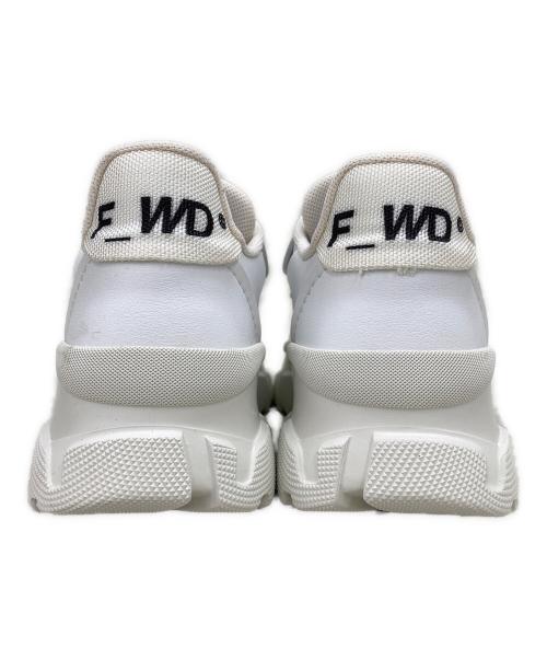 F WD（フォワード）F WD (フォワード) スニーカー ホワイト サイズ:36の古着・服飾アイテム