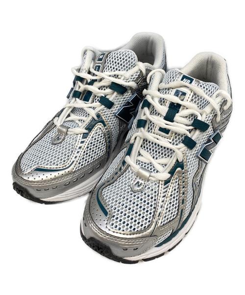 NEW BALANCE（ニューバランス）NEW BALANCE (ニューバランス) スニーカー シルバー×グリーン サイズ:26.5の古着・服飾アイテム