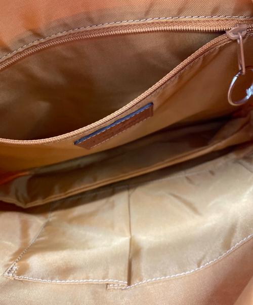 PELLE BORSA（ペレボルサ）PELLE BORSA (ペレボルサ) 3Way リュック/クロスボディ/ショルダー ミディバッグ Alive 4319 ブラウンの古着・服飾アイテム