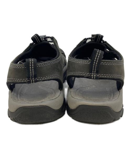 KEEN（キーン）KEEN (キーン) サンダル グレー サイズ:26の古着・服飾アイテム
