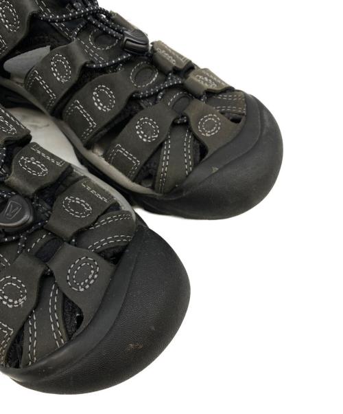 KEEN（キーン）KEEN (キーン) サンダル グレー サイズ:26の古着・服飾アイテム