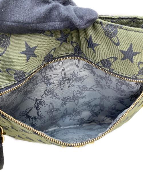 Vivienne Westwood（ヴィヴィアンウエストウッド）Vivienne Westwood (ヴィヴィアンウエストウッド) ショルダーバッグ グリーンの古着・服飾アイテム