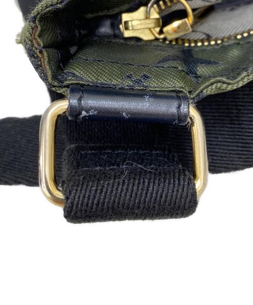 Vivienne Westwood（ヴィヴィアンウエストウッド）Vivienne Westwood (ヴィヴィアンウエストウッド) ショルダーバッグ グリーンの古着・服飾アイテム