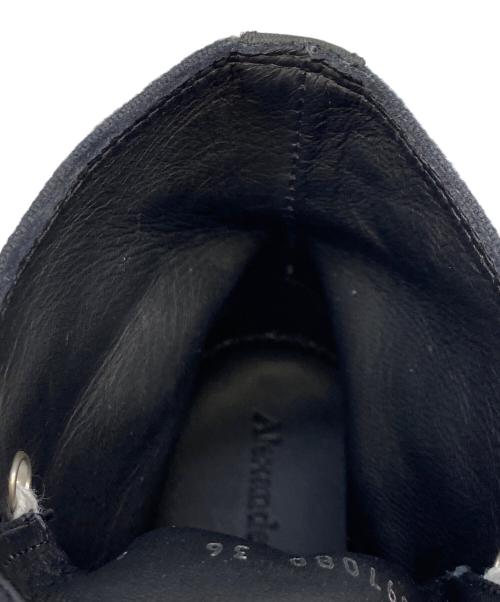 ALEXANDER McQUEEN（アレキサンダーマックイーン）ALEXANDER McQUEEN (アレキサンダーマックイーン) ハイカットスニーカー ブラック×ホワイト サイズ:36の古着・服飾アイテム