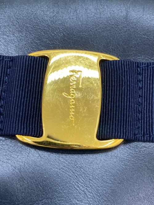 Salvatore Ferragamo（サルヴァトーレ フェラガモ）Salvatore Ferragamo (サルヴァトーレ フェラガモ) ヴァラ ブラックの古着・服飾アイテム