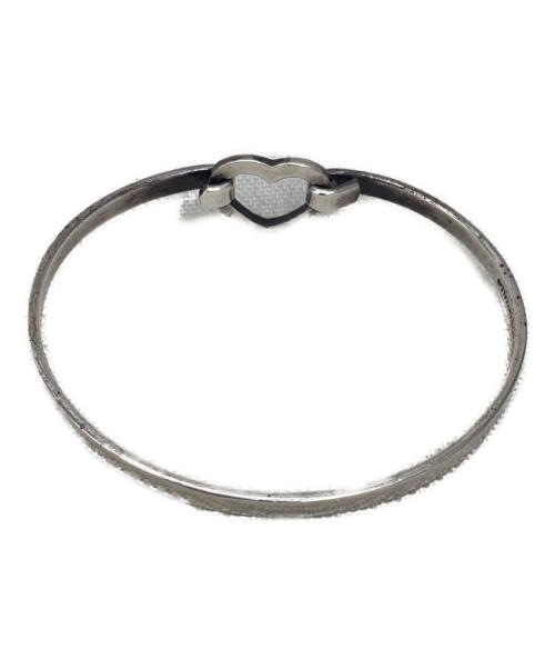 TIFFANY & Co.（ティファニー）Tiffany & Co. (ティファニー) ハートモチーフシルバーバングルの古着・服飾アイテム