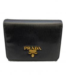 PRADA（プラダ）の古着「3つ折り財布」｜ブラック×レッド