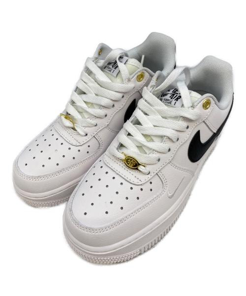 NIKE（ナイキ）NIKE (ナイキ) スニーカー ホワイト×ブラック サイズ:225の古着・服飾アイテム
