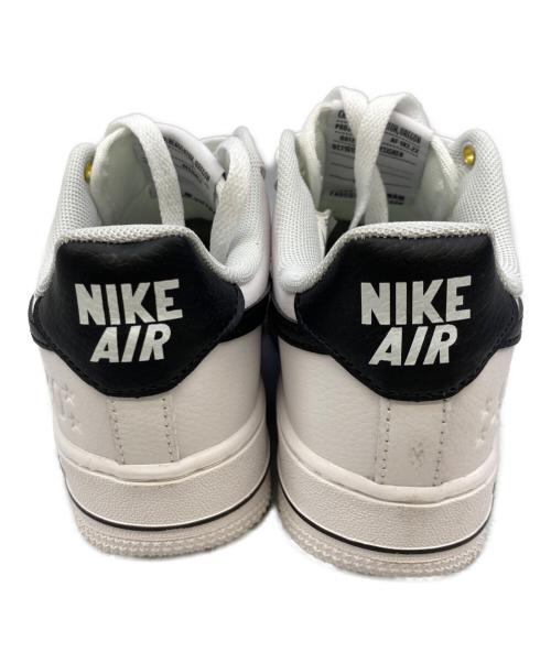 NIKE（ナイキ）NIKE (ナイキ) スニーカー ホワイト×ブラック サイズ:225の古着・服飾アイテム