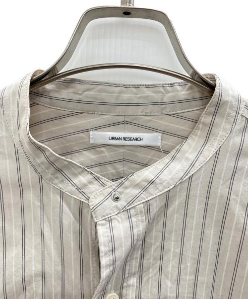 URBAN RESEARCH（アーバンリサーチ）URBAN RESEARCH (アーバンリサーチ) 24SS ストライプバンドカラーシャツ ベージュ サイズ:Freeの古着・服飾アイテム