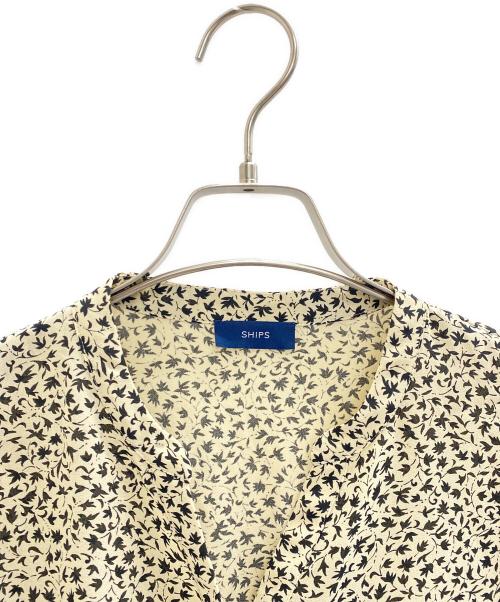SHIPS（シップス）SHIPS (シップス) ノースリーブ・キャミソールワンピース ベージュ サイズ:不明の古着・服飾アイテム
