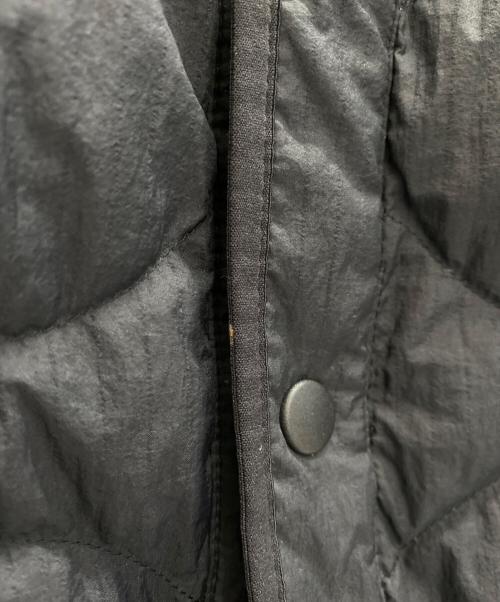 UNIQLO（ユニクロ）UNIQLO (ユニクロ) WHITE MOUNTAINEERING (ホワイトマウンテ二アニング) キルティングノーカラーダウンジャケット ブラック サイズ:Lの古着・服飾アイテム