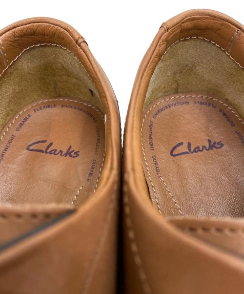 CLARKS（クラークス）CLARKS (クラークス) プレーントゥシューズ ブラウン サイズ:UK7.5の古着・服飾アイテム