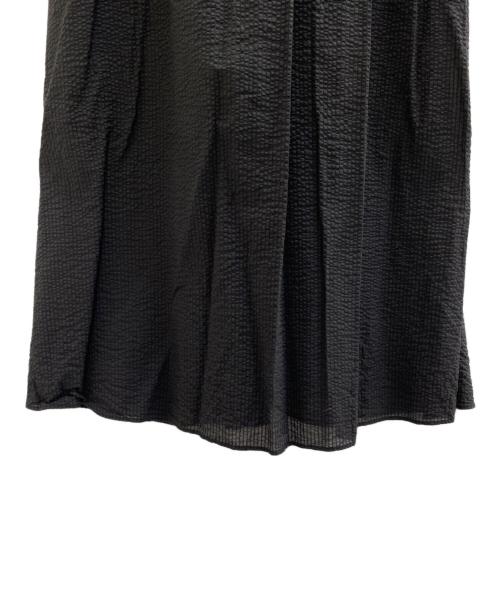 Spick and Span（スピック＆スパン）Spick and Span (スピック＆スパン) 24SS S.Shiori*S コットンサッカーキャミワンピース ブラック サイズ:36の古着・服飾アイテム